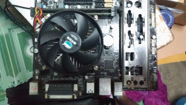 Xác main Gigabyte H81-ds2