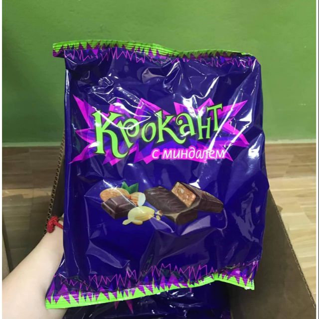 Socola Kpokaht hạnh nhân Nga