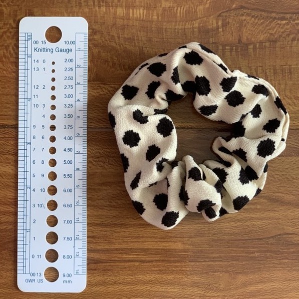 Scrunchies cột tóc vải hoạ tiết cá tính thời trang