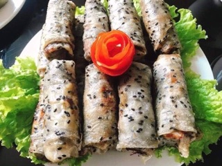 Bánh tráng nhúng mè đen Phan Rang