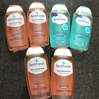 DUNG DỊCH VỆ SINH PHỤ NỮ FEMFRESH Úc