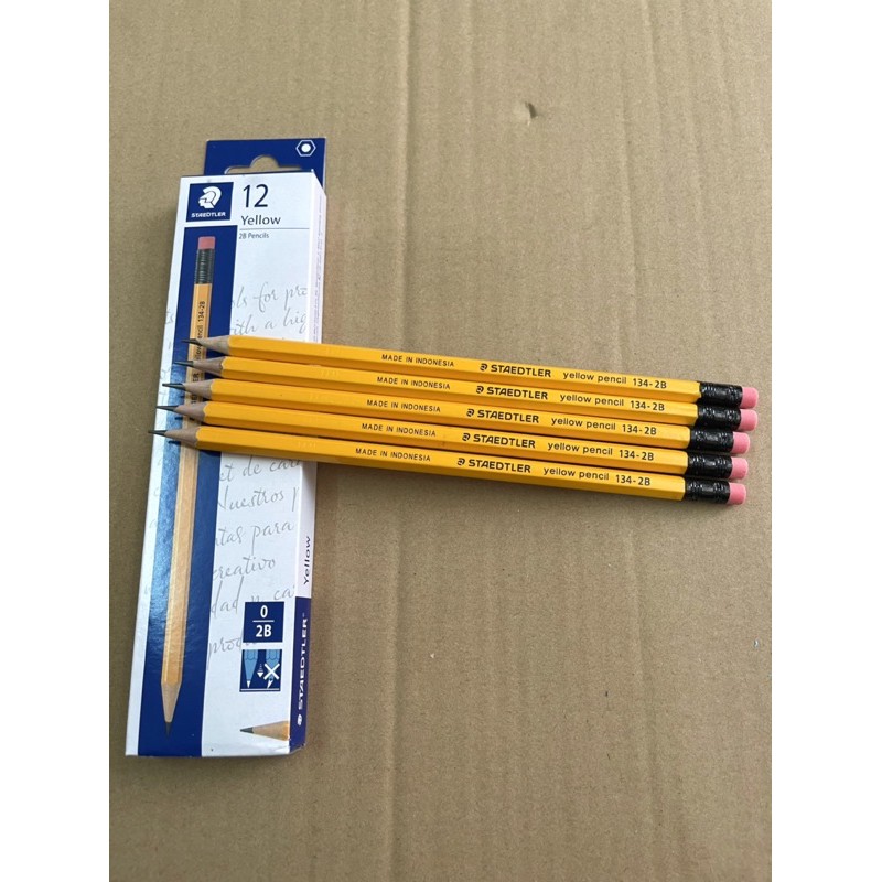 Bút Chì Gỗ 2B Staedtler 134 có tẩy (Hộp 12 chiếc)