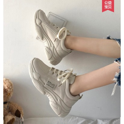 GIÀY SNEAKER THỂ THAO ĐỘN ĐẾ ULZZANG HOT 2020 HAI MÀU TRẮNG, BE