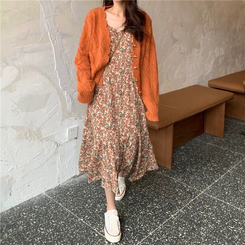 Set váy maxi 2 dây hoa nhí + áo khoác cardigan khuy sừng ulzzang Hàn Quốc [Yannie]