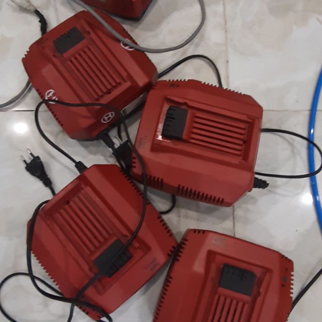 Sạc nhanh hilti c4/350 điện zin 100