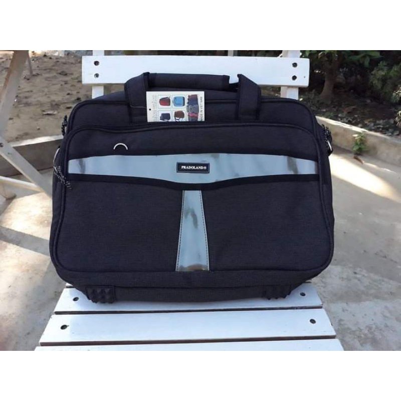 Tab( balo) đựng laptop sale trên live