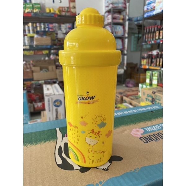 Bình nước cho bé ( màu vàng) - hkm grow