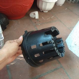 Chậu nhựa đen trồng lan phi 18cm