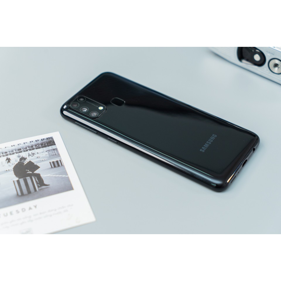 Điện Thoại Samsung Galaxy M31 (6GB/128GB) - Hàng Chính Hãng