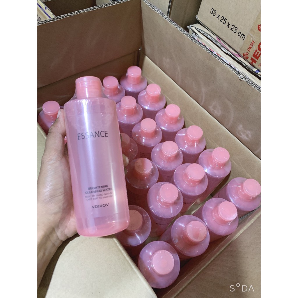 Nước tẩy trang sáng da Essance 290ml