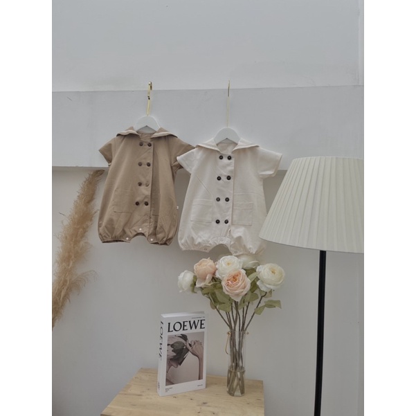 Suit cổ thuỷ thủ cúc dừa em bé