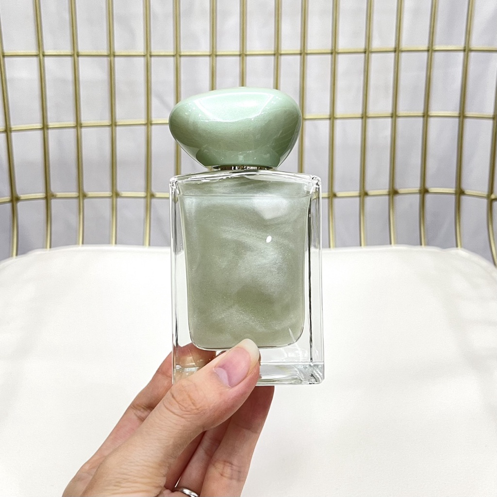 Nước hoa cao cấp Armani GIORGIO có kim tuyến chảy ma thuật