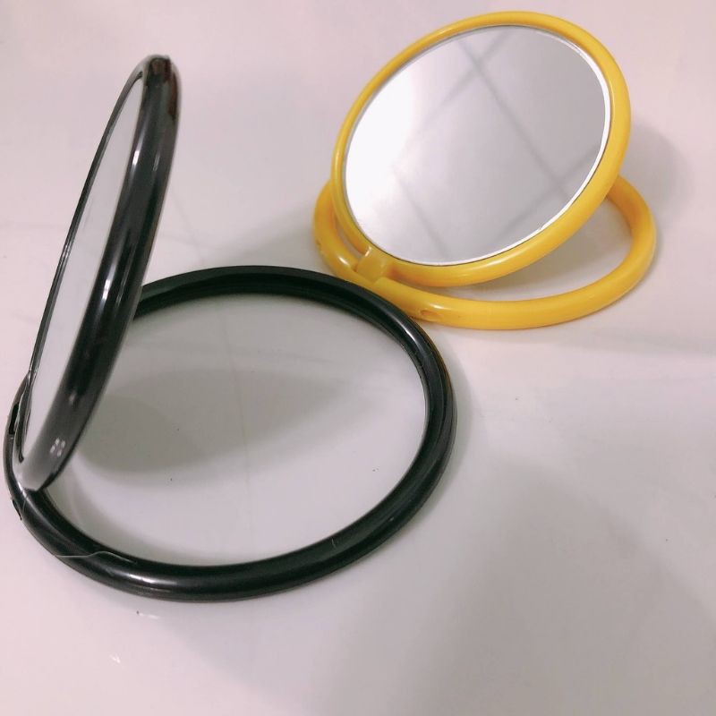 Gương trang điểm mini