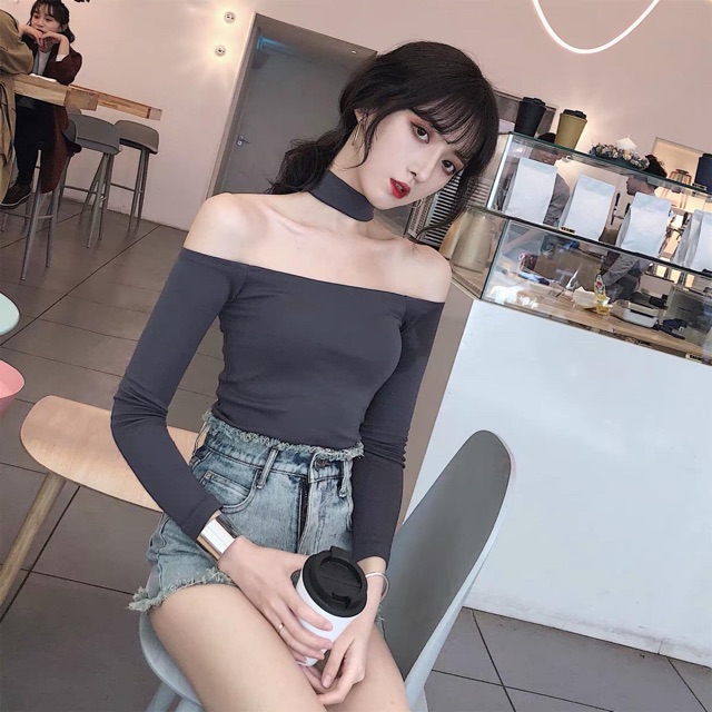 Áo phông ngang vai