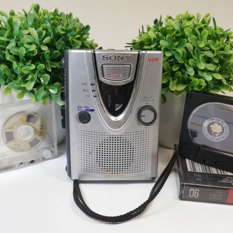 Máy nghe nhạc cầm tay mini chạy băng tape cassette Sony Walkman TCM-400 hàng nội địa Nhật