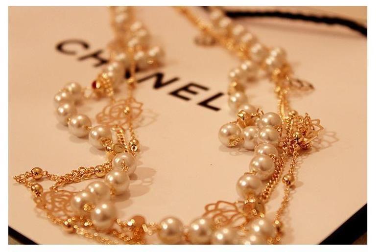 Dây chuyền dáng dài đính hoa và ngọc trai phong cách Hàn Quốc