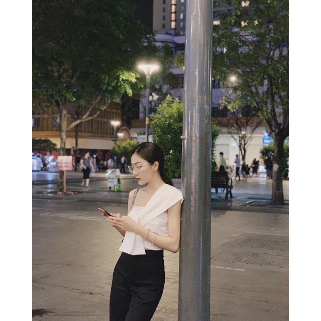 Áo ống lệch vai thắt nơ ngực