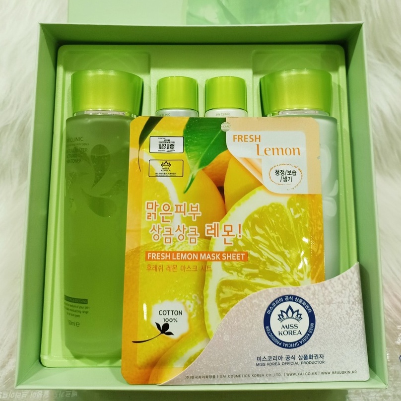 Bộ mỹ phẩm Hàn Quốc Lô Hội Nha Đam cao cấp dưỡng trắng giữ da Set 3W Clinic Aloe Full Water Activating Skin