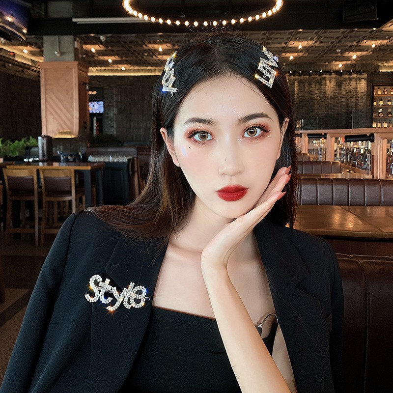 Cặp tóc đính đá khắc chữ LOVE - LADY - STYLE  cá tính