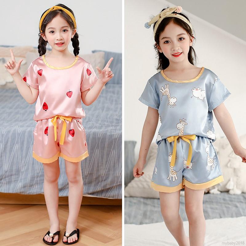 Set Đồ Ngủ Áo Tay Ngắn + Quần Dài Chất Phi Bóng Cho Bé