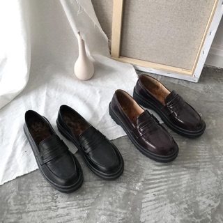 Giày da đen cực vintage 