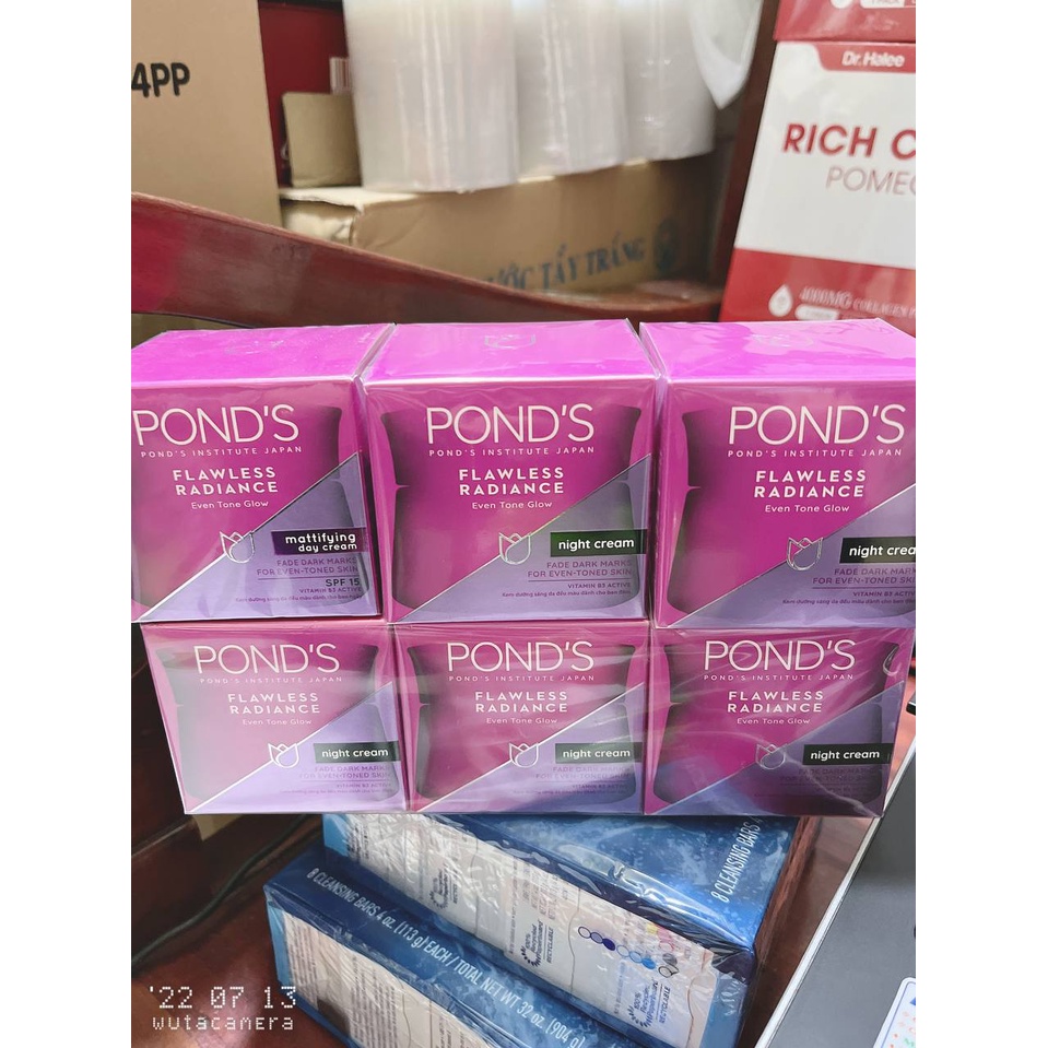 Kem dưỡng trắng giảm thâm nám cao cấp Pond's Flawless Radiance Derma+ ngày/đêm 50g/hộp