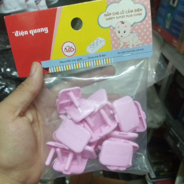 Nắp che ổ cắm ĐIỆN QUANG bảo vệ an toàn cho bé