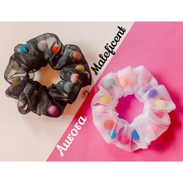 Pompom Scrunchies (Vòng đeo tay cột tóc)