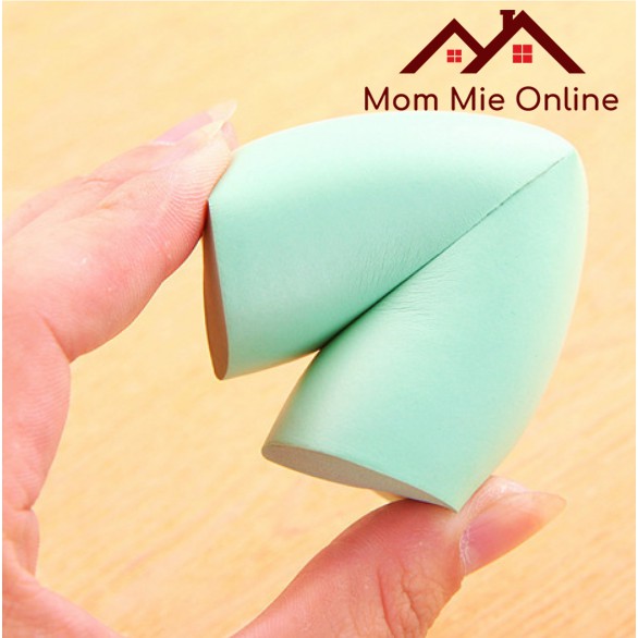 Bộ 4 miếng xốp bịt góc bàn loại dày an toàn cho bé - K004