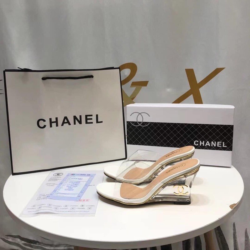 Xuồng Mica tag gót quai trong bản to