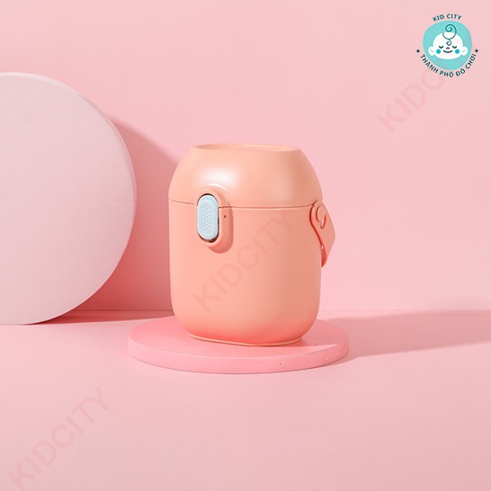 Hộp đựng sữa bột, đựng thức ăn có quai xách kèm thìa gạt tiện dụng cho bé