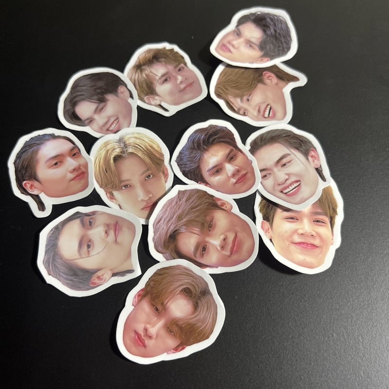 STICKERS ĐẦU MƯA BÃO GIÓ TRỜI BOSSNOEUL, FORTPEAT TRONG PHIM LOVE IN THE AIR VAI PAYURAIN, PRAPAISKY