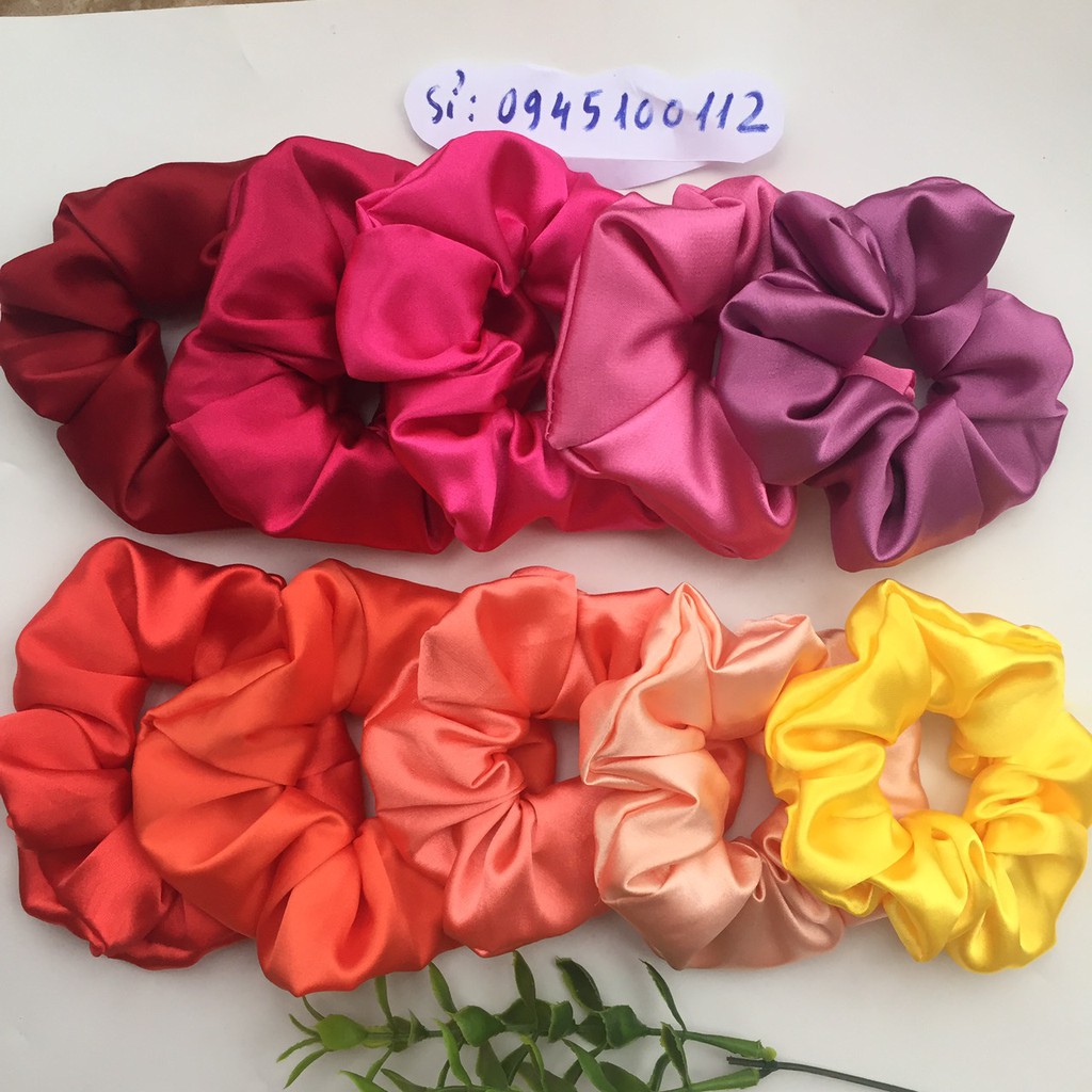 [Mã FAGOGO giảm 12% đơn 99K] cột tóc vải scrunchies buộc tóc vải trơn bóng loại đẹp hot trend (B3) | BigBuy360 - bigbuy360.vn