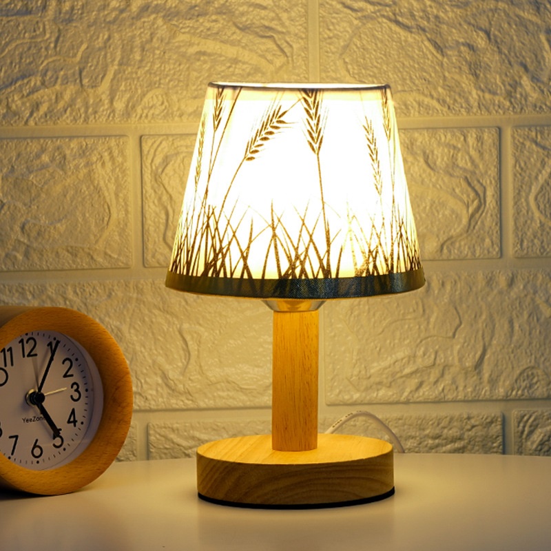 Đèn Ngủ Để Bàn Thân Gỗ Thông Phong Cách Scandinavian - Đèn decor - Bóng đèn liền thân
