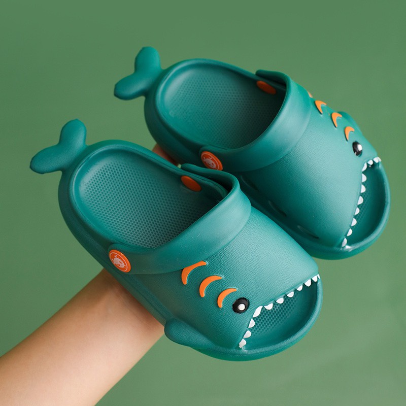 Dép Sục Trẻ Em Cá Mập Baby Shark Siêu Êm Chống Trơn Trượt Chân 13-18cm Từ 1-5 Tuổi M033