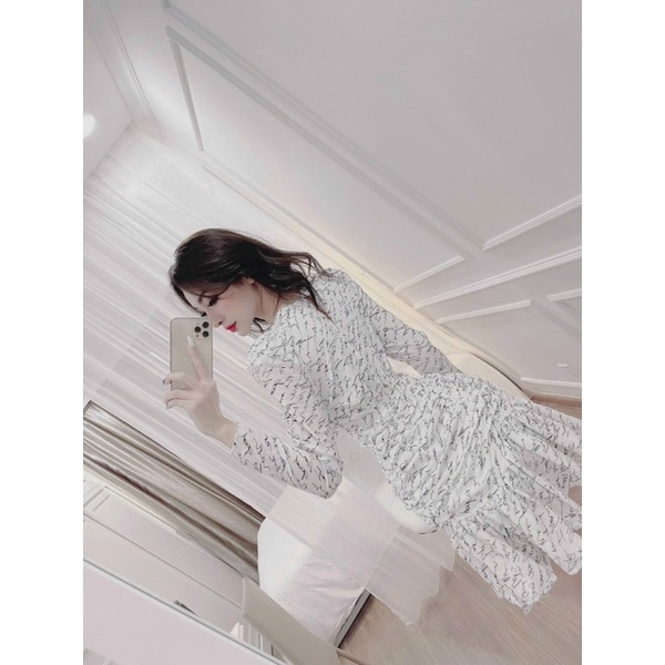 Đầm đuôi cá nhún thân voan lụa