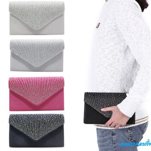 Ví cầm tay dự tiệc kiểu phong bì đính hạt kim tuyến lấp lánh thời trang