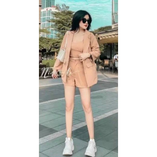 Set thời trang Nữ dạo phố, form chuẩn dáng, phối với áo vest, quần đùi và áo 2 dây  HOT thu đông 2021 | BigBuy360 - bigbuy360.vn