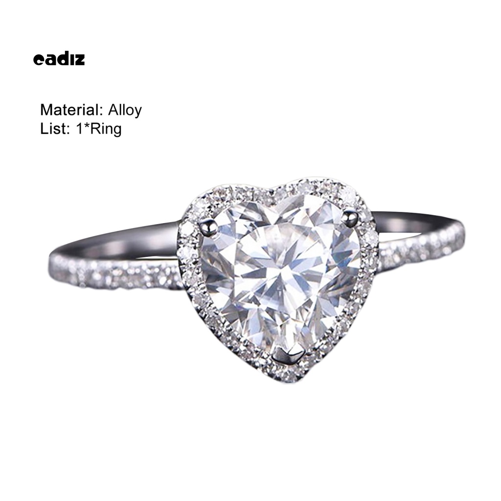 Nhẫn Cưới Đính Đá Sang Trọng