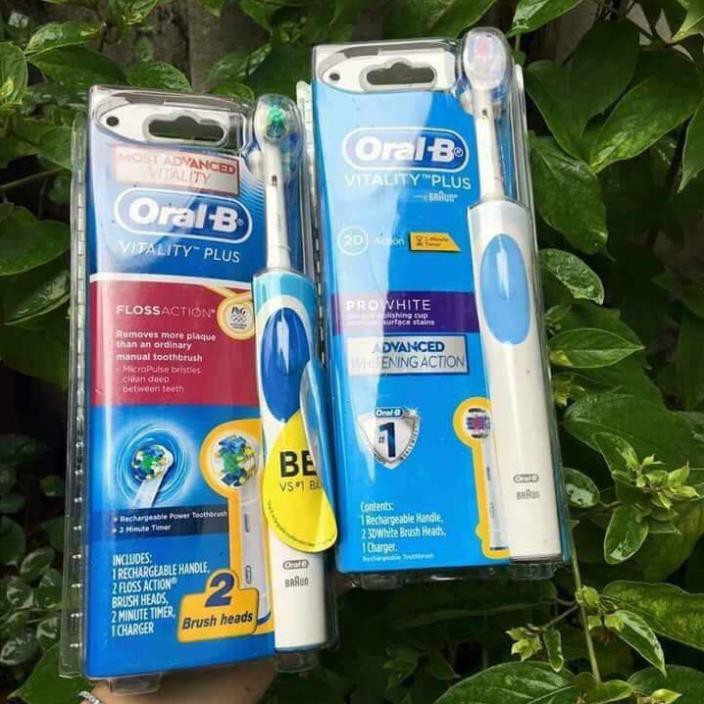 Bàn chải đánh răng điện Oral-B