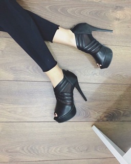 Boot hở mũi đế cao