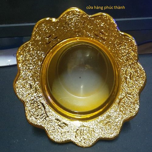 Lư nhan hứng tro kim sa