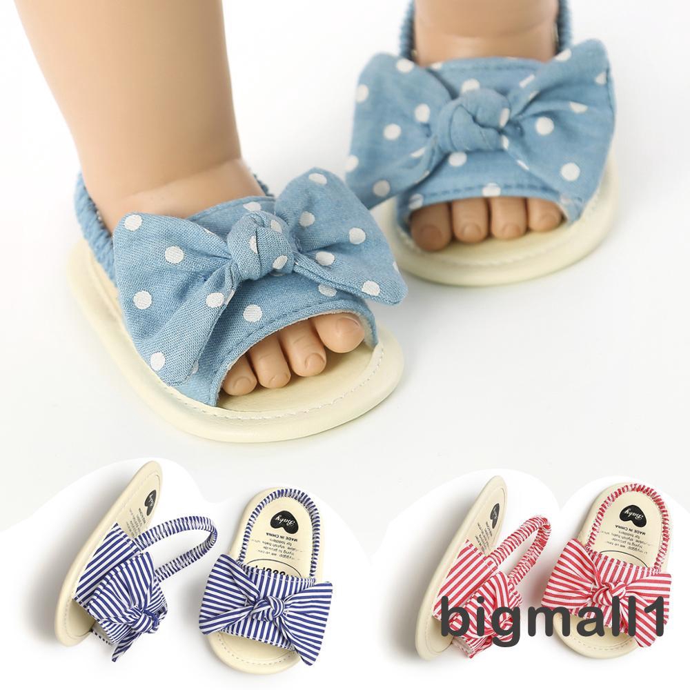 Giày sandal quai nơ cho bé tập đi