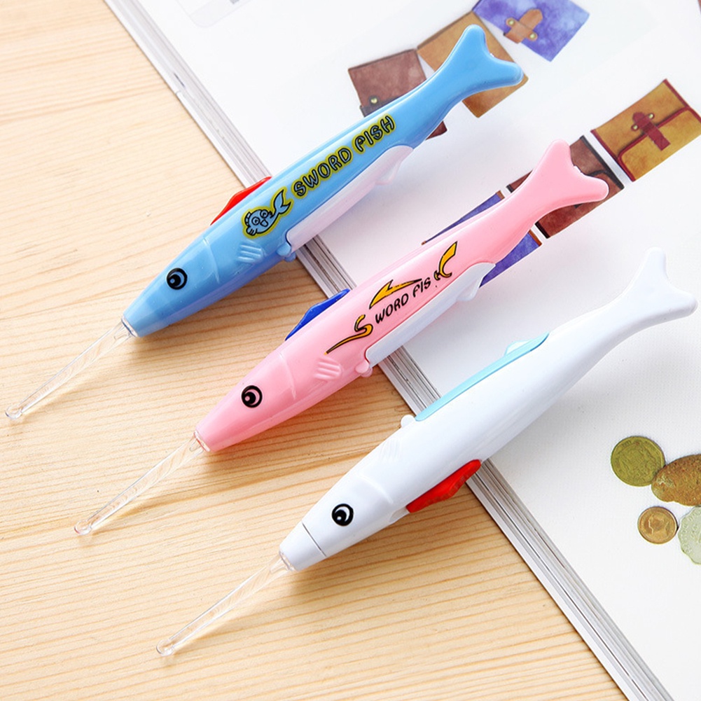 Dụng Cụ Lấy Ráy Tai Thiết Kế Có Đèn Led An Toàn Không Gây Đau Hình Con Cá