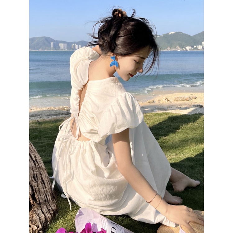 váy hở lưng cách điệu siêu xinh mùa hè 2022