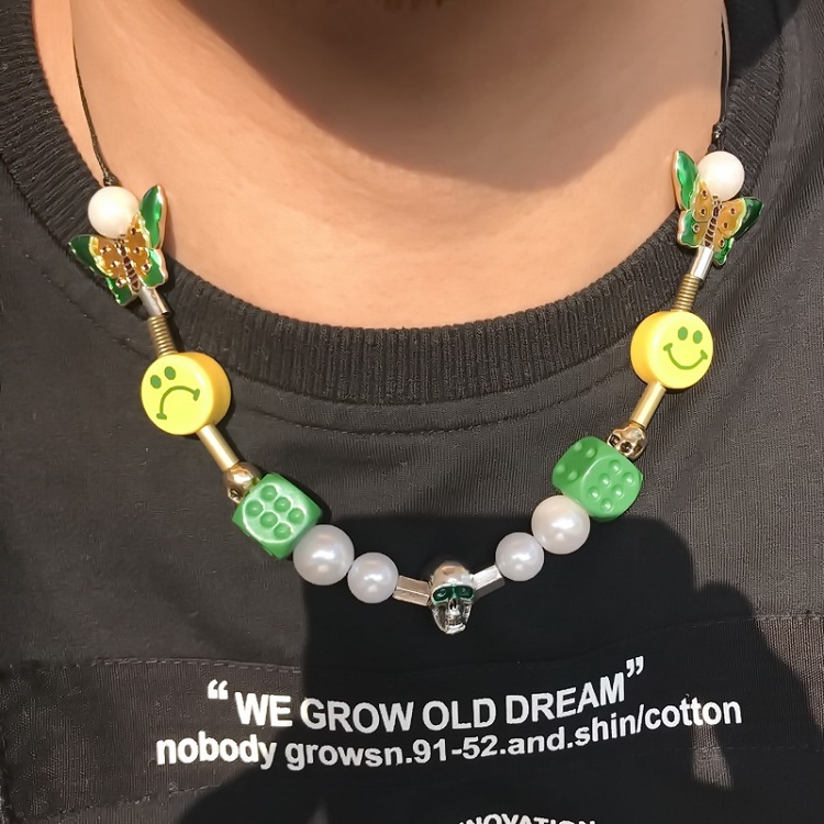 Dây chuyền mặt hình khối xúc xắc màu xanh lá phong cách đường phố hợp thời trang