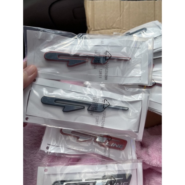 Chữ nổi 3D GT Line dán trang trí xe ô tô Kia