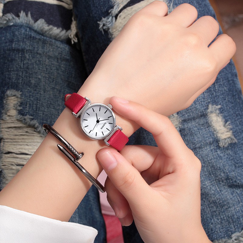 Đồng hồ nữ dây da KS07 mặt tròn nhỏ dây da mềm êm tay, mặt vạch đơn giản | BigBuy360 - bigbuy360.vn