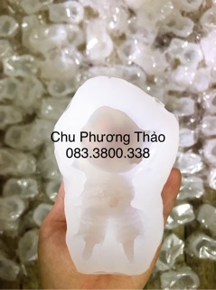 Khuôn silicon Bé heo nằm