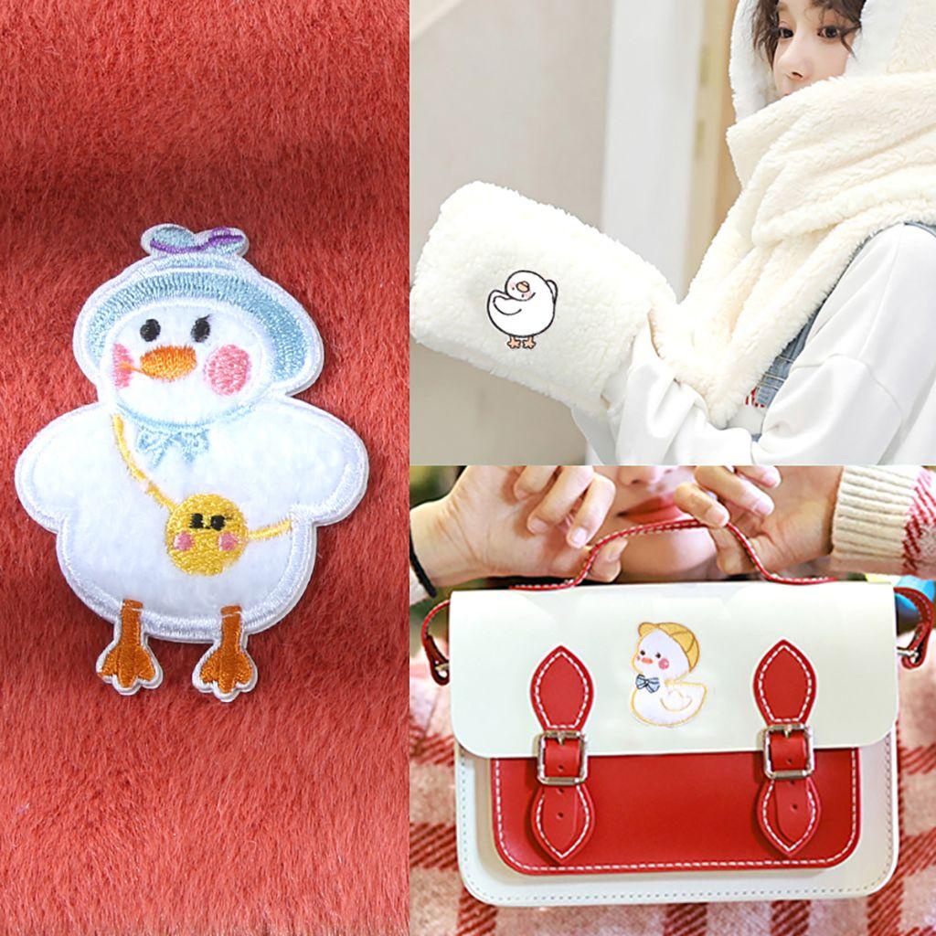Miếng Vá Quần Áo Tự Dính Hình Chú Vịt Vàng Bằng Vải Lông Nhung Mini